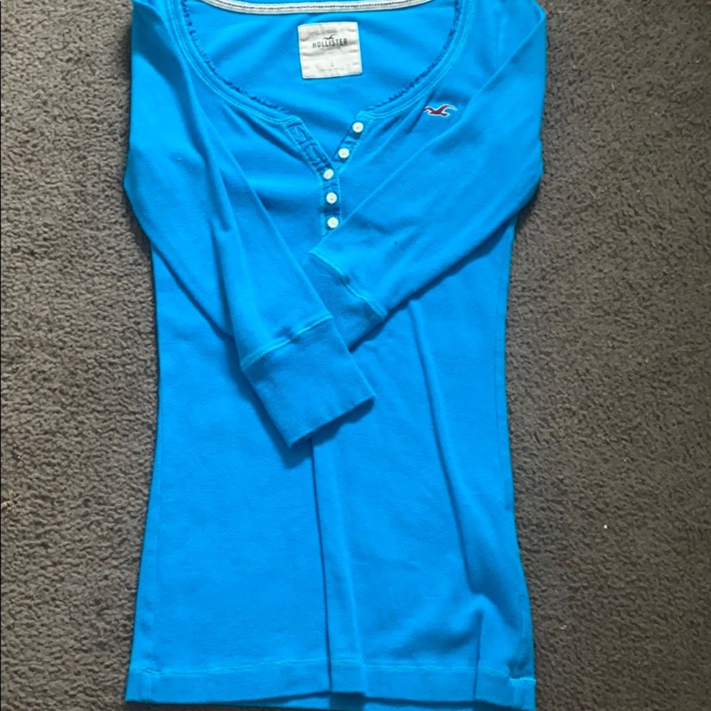 Hollister shirt
